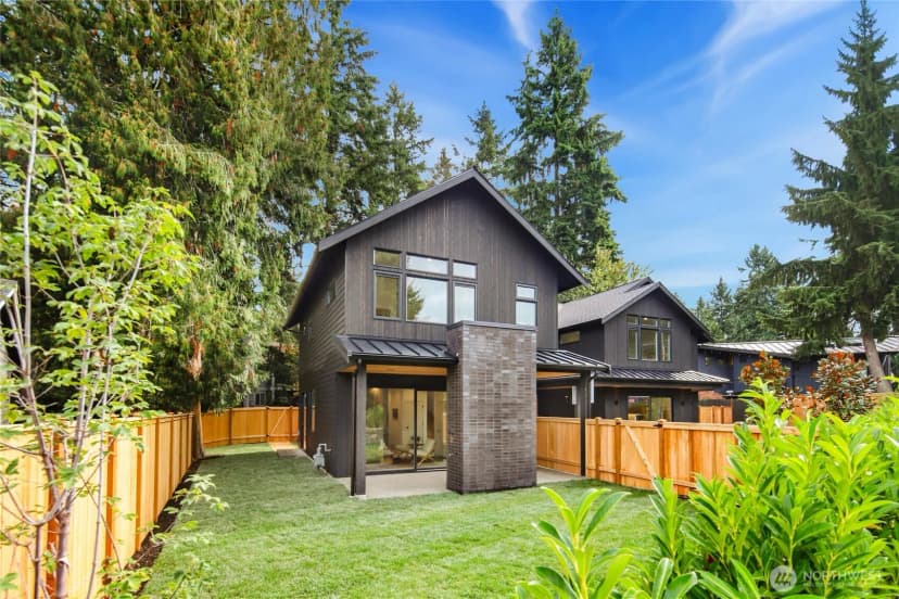 Property photo for 6818 128th Avenue Ne, Kirkland photo 4