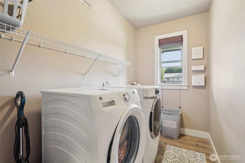Property photo for 1508 S 223rd Street, Des Moines photo 17