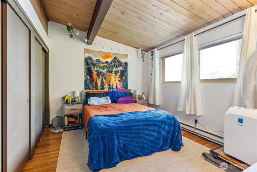Property photo for 2350 Beacon Avenue S, Seattle photo 22