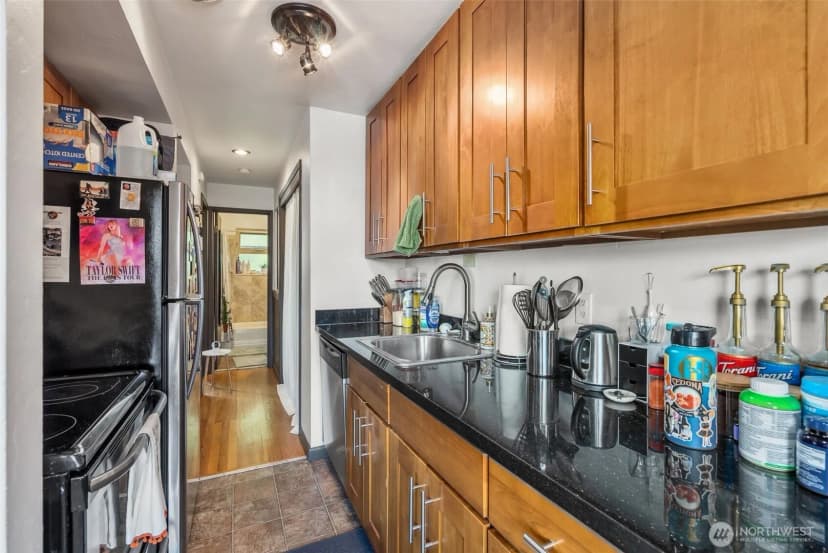 Property photo for 2350 Beacon Avenue S, Seattle photo 20