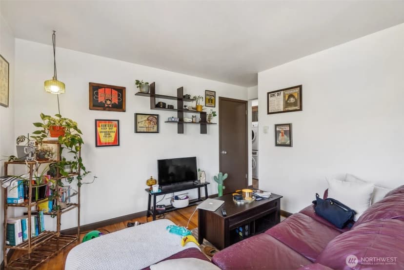 Property photo for 2350 Beacon Avenue S, Seattle photo 11