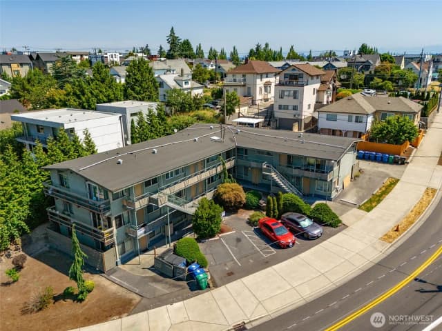 Property photo for 2350 Beacon Avenue S, Seattle photo 2
