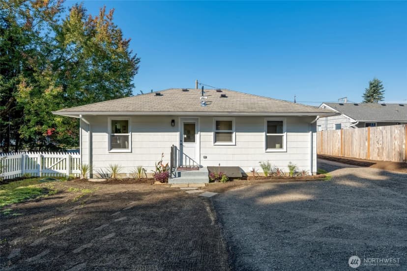 Property photo for 1815 Bickford Avenue, Snohomish photo 18