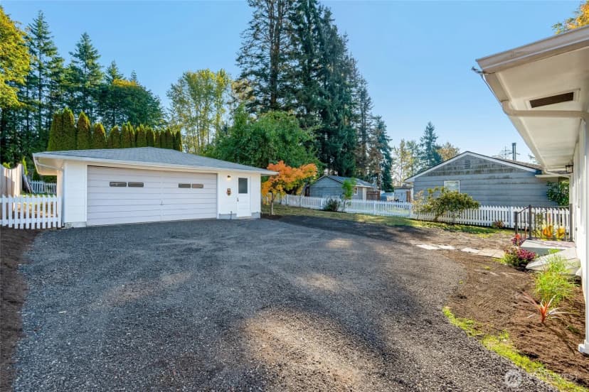 Property photo for 1815 Bickford Avenue, Snohomish photo 3