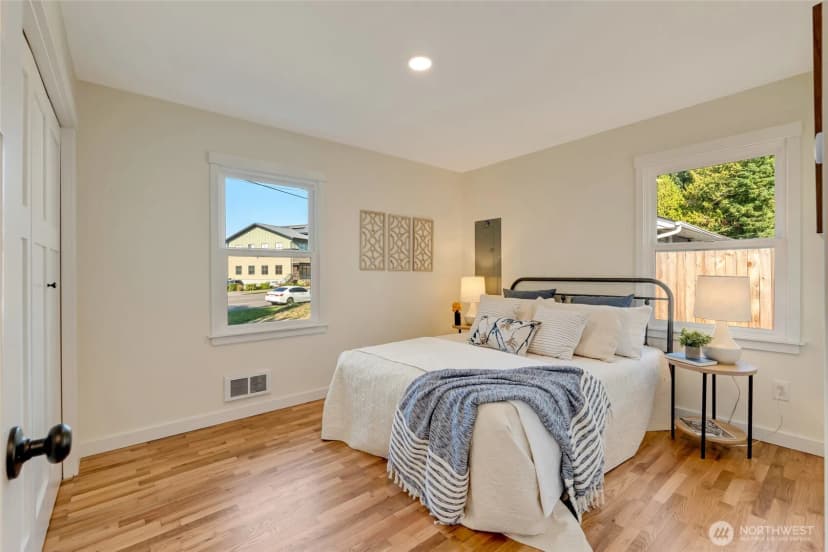 Property photo for 1815 Bickford Avenue, Snohomish photo 13