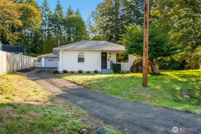 Property photo for 1815 Bickford Avenue, Snohomish photo 2