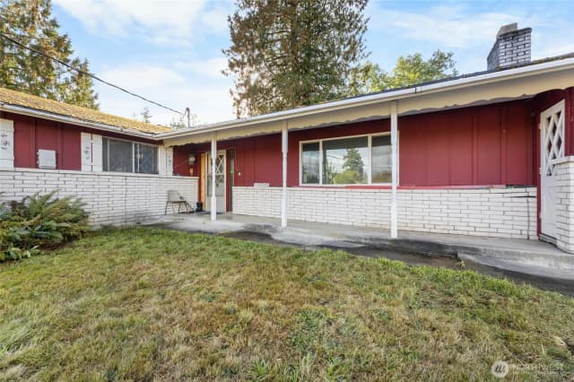 Property photo for 19008 22nd Avenue E, Tacoma photo 5
