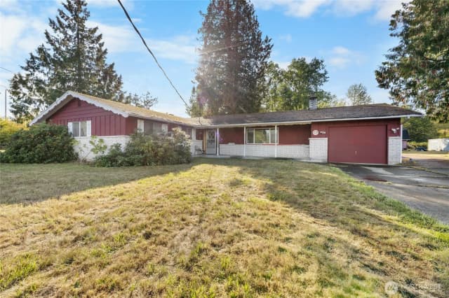 Property photo for 19008 22nd Avenue E, Tacoma photo 4