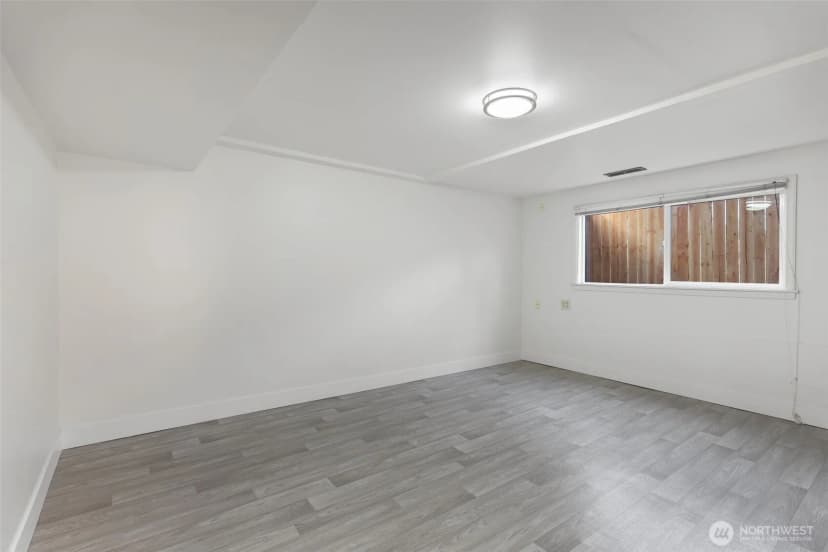 Property photo for 836 Sw 128th Street, Seattle photo 33
