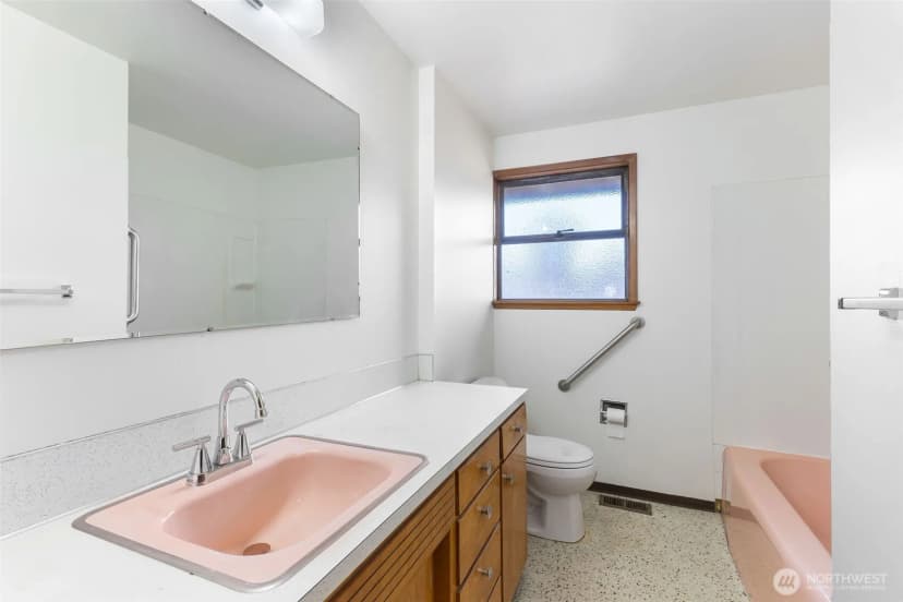 Property photo for 836 Sw 128th Street, Seattle photo 14