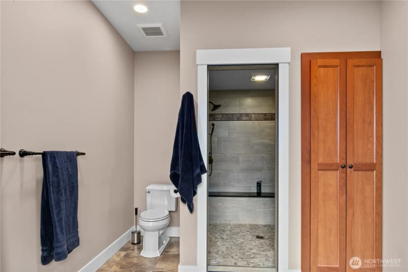 Property photo for 1712 Spring Meadows Drive, Lynden photo 22