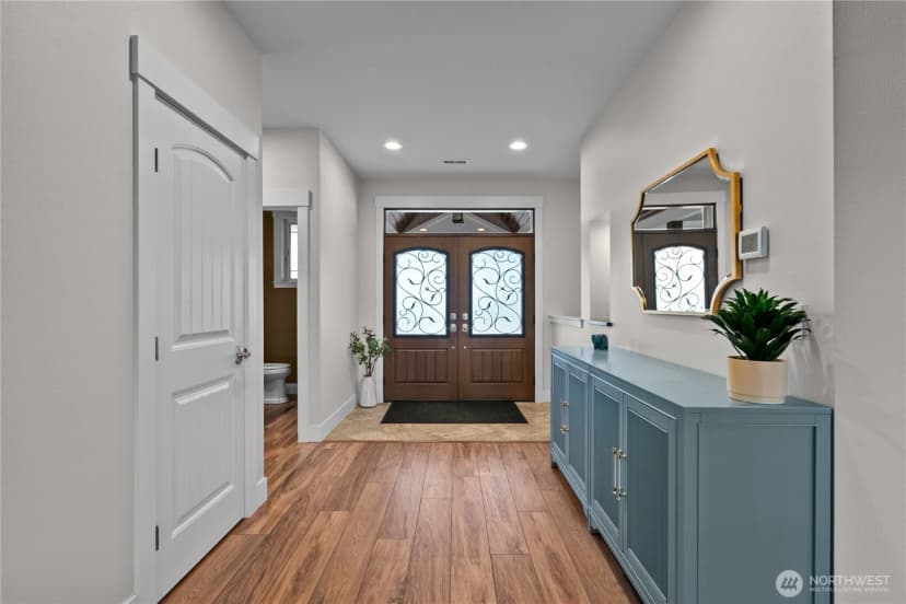 Property photo for 1712 Spring Meadows Drive, Lynden photo 5