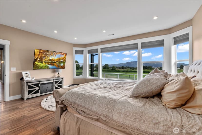 Property photo for 1712 Spring Meadows Drive, Lynden photo 18