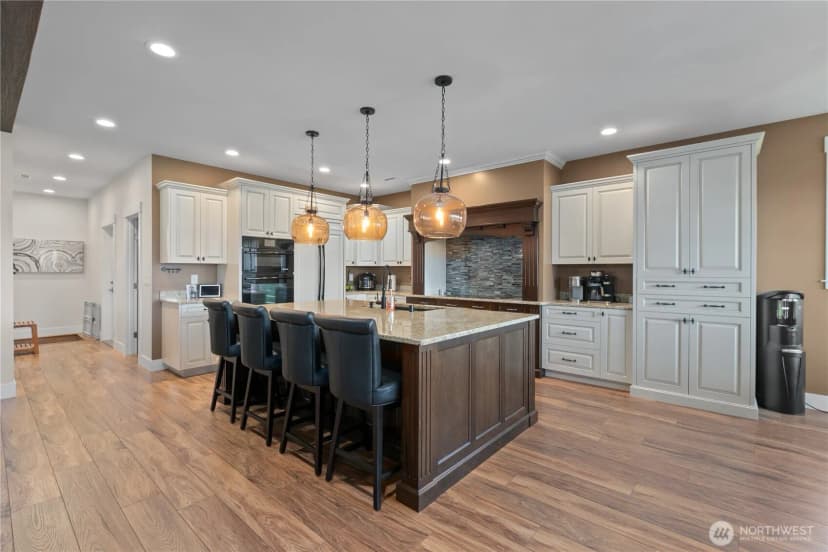 Property photo for 1712 Spring Meadows Drive, Lynden photo 10