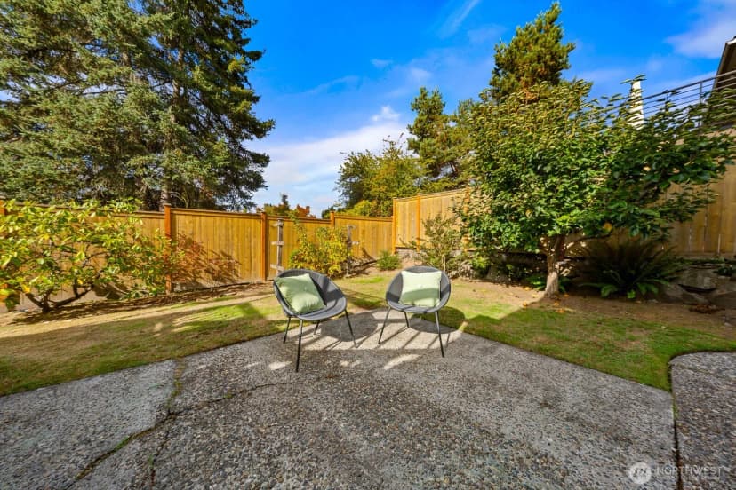 Property photo for 6545 47th Avenue Ne, Seattle photo 23