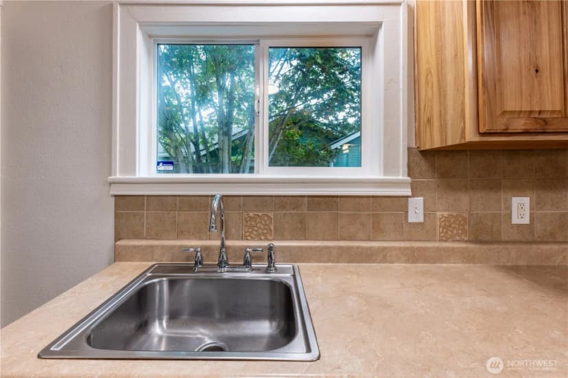 Property photo for 6240 S Warner Street, Tacoma photo 12