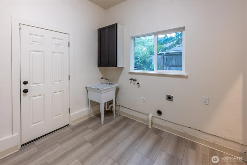 Property photo for 6240 S Warner Street, Tacoma photo 16