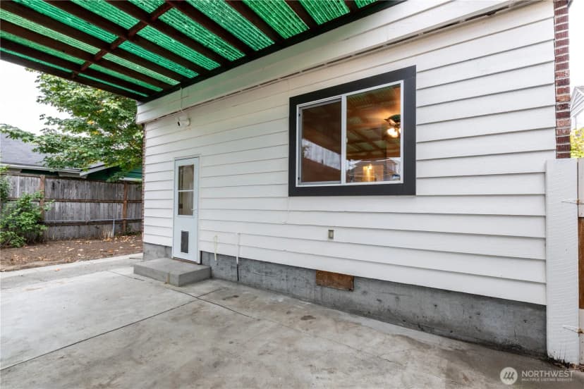 Property photo for 6240 S Warner Street, Tacoma photo 32