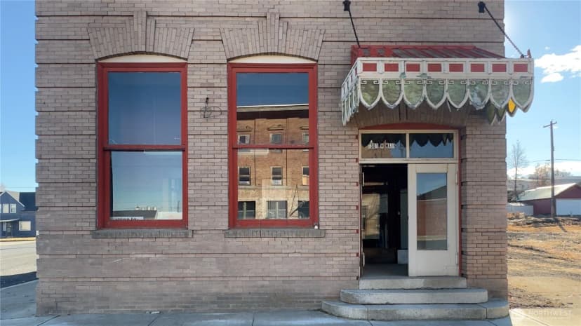 Property photo for 301 W Main Street, Almira