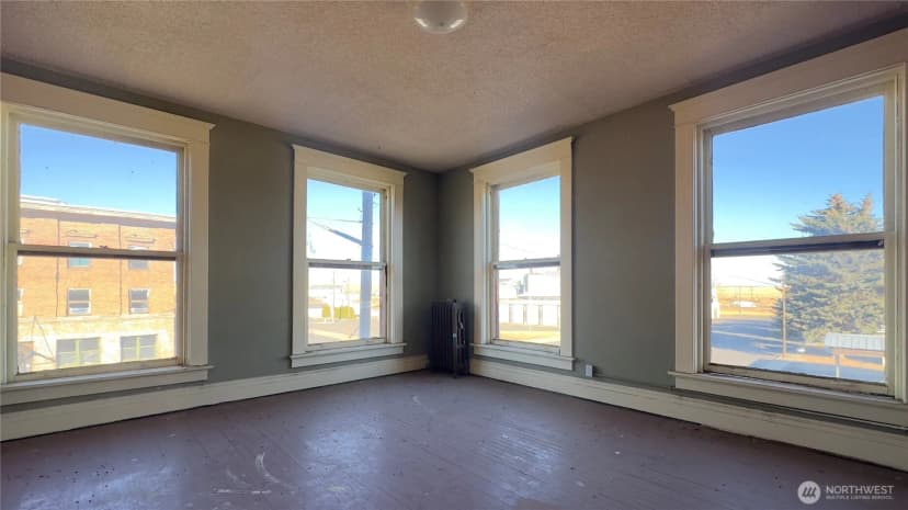 Property photo for 301 W Main Street, Almira photo 6