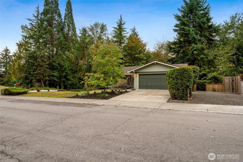Property photo for 16921 135th Place Se, Renton photo 29