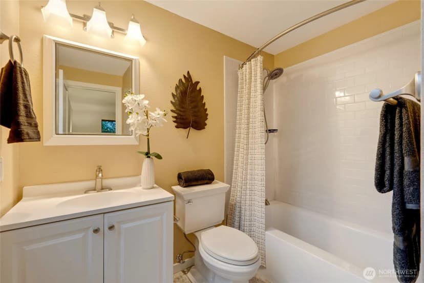 Property photo for 16921 135th Place Se, Renton photo 16