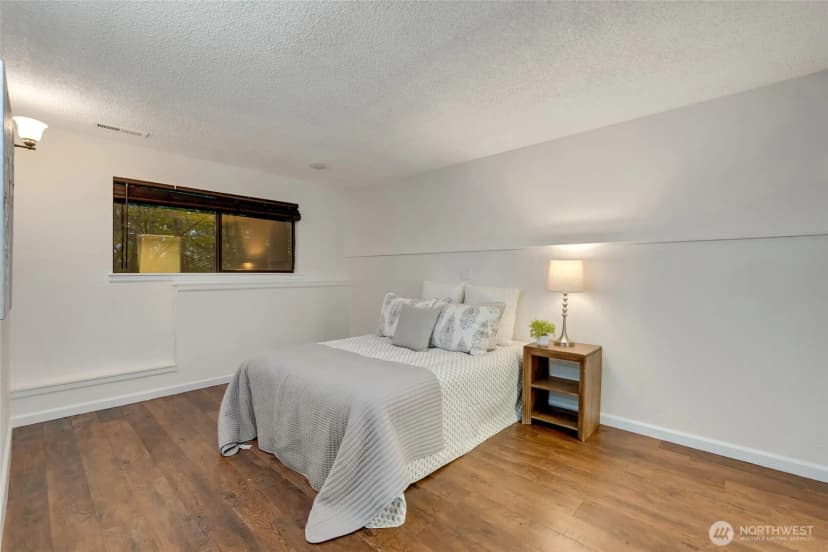 Property photo for 16921 135th Place Se, Renton photo 21