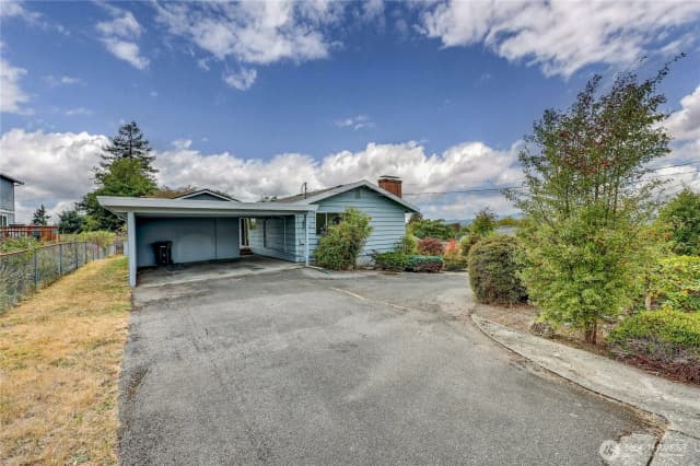 Property photo for 2313 Cascade Trail, Bremerton photo 3