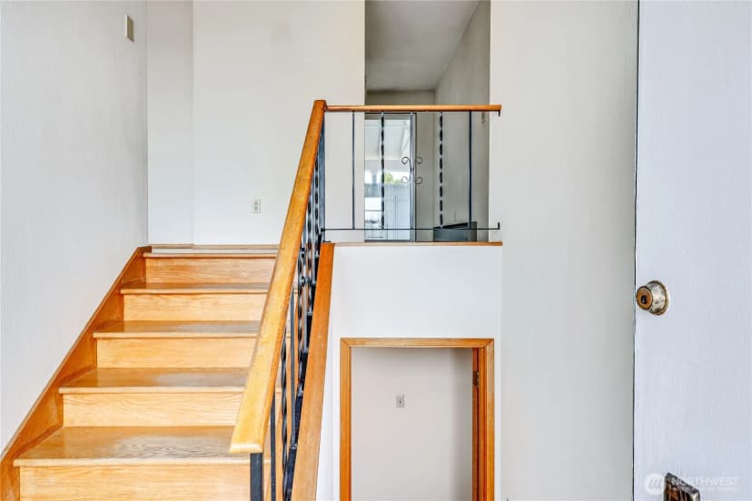 Property photo for 2313 Cascade Trail, Bremerton photo 7