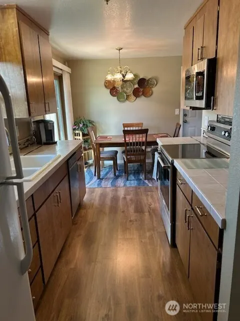 Property photo for 420 Rosewood Drive, Buckley photo 32