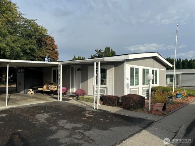 Property photo for 7901 W Clearwater Avenue #182, Kennewick