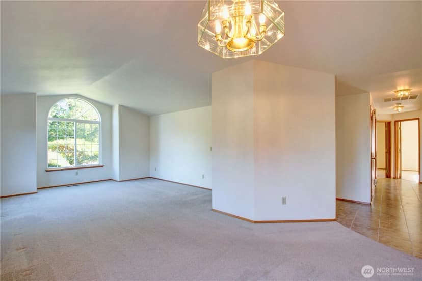 Property photo for 315 Lilac Drive, Mount Vernon photo 8