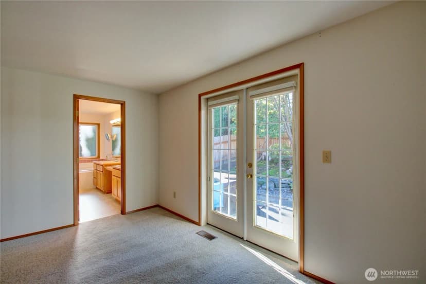 Property photo for 315 Lilac Drive, Mount Vernon photo 17