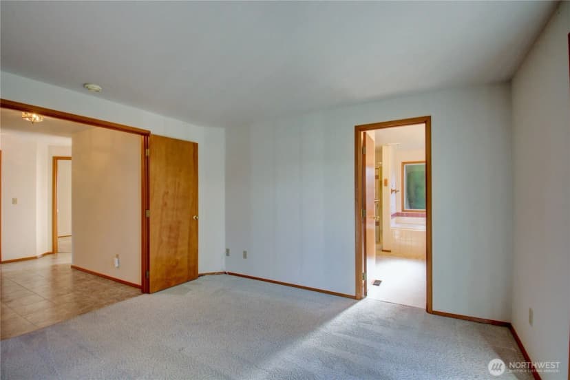 Property photo for 315 Lilac Drive, Mount Vernon photo 18