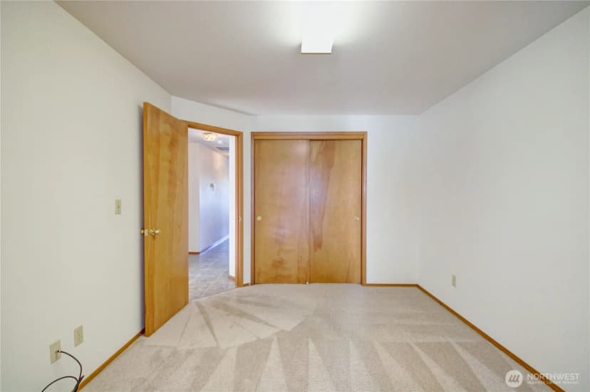 Property photo for 315 Lilac Drive, Mount Vernon photo 25