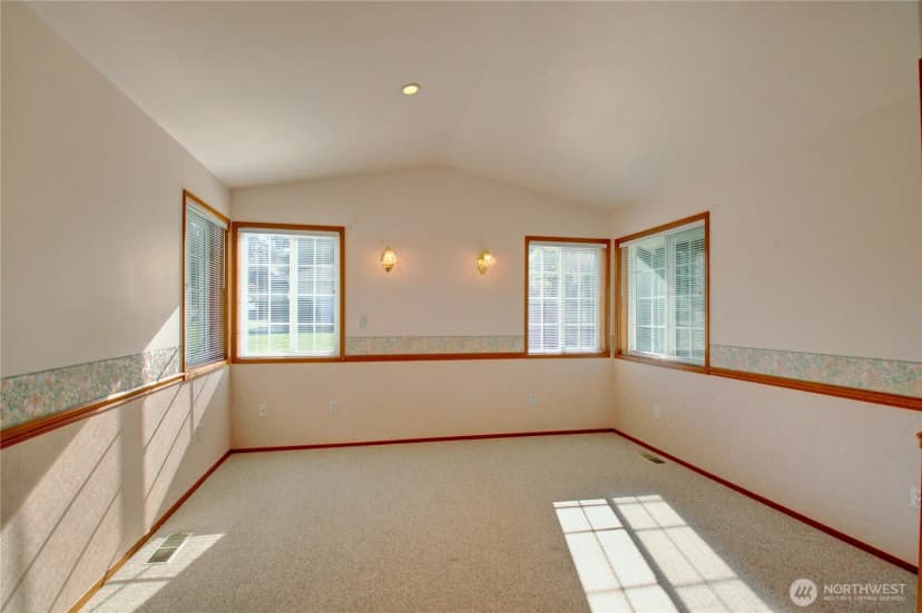 Property photo for 315 Lilac Drive, Mount Vernon photo 27