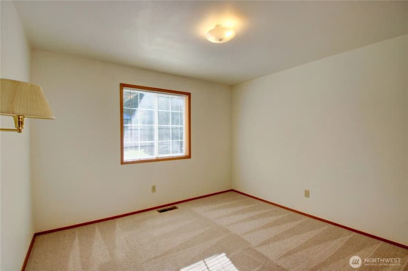 Property photo for 315 Lilac Drive, Mount Vernon photo 22