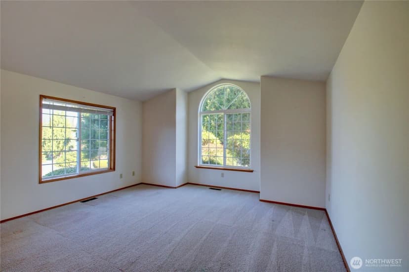 Property photo for 315 Lilac Drive, Mount Vernon photo 7
