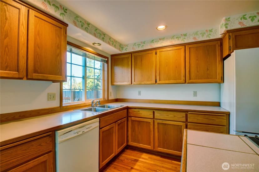 Property photo for 315 Lilac Drive, Mount Vernon photo 13