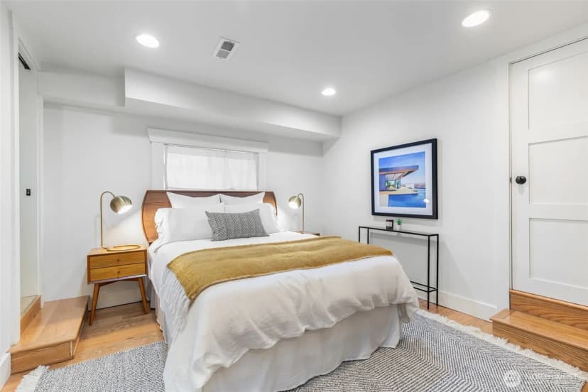 Property photo for 1022 Ne 69th Street, Seattle photo 20