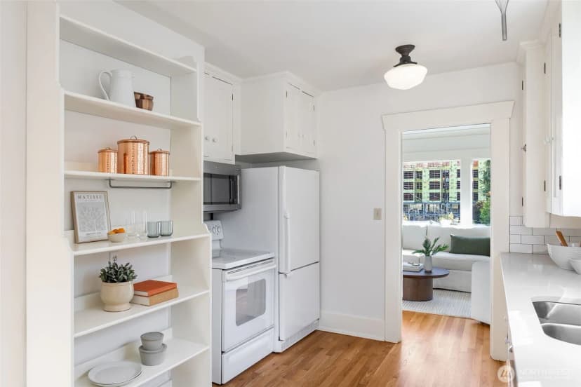 Property photo for 1022 Ne 69th Street, Seattle photo 9