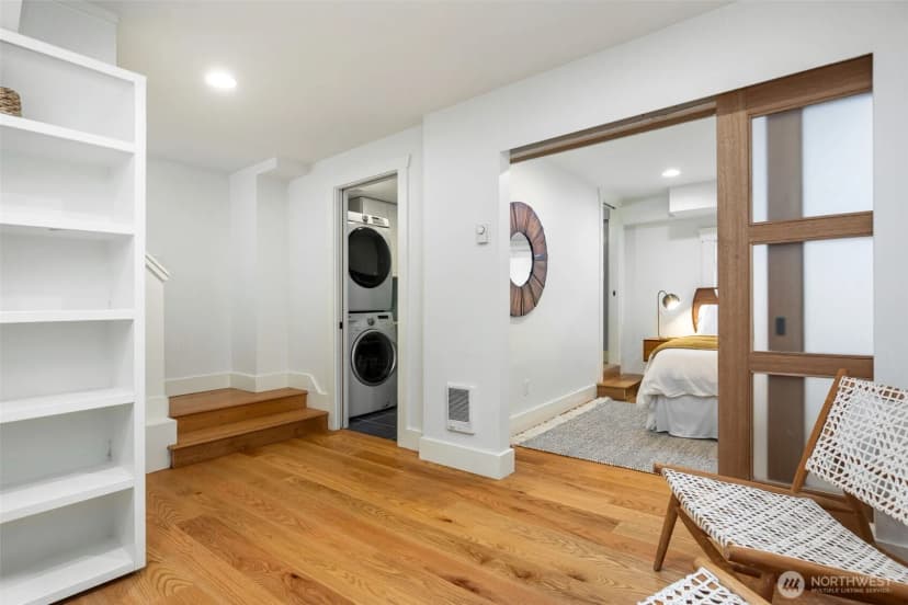 Property photo for 1022 Ne 69th Street, Seattle photo 18
