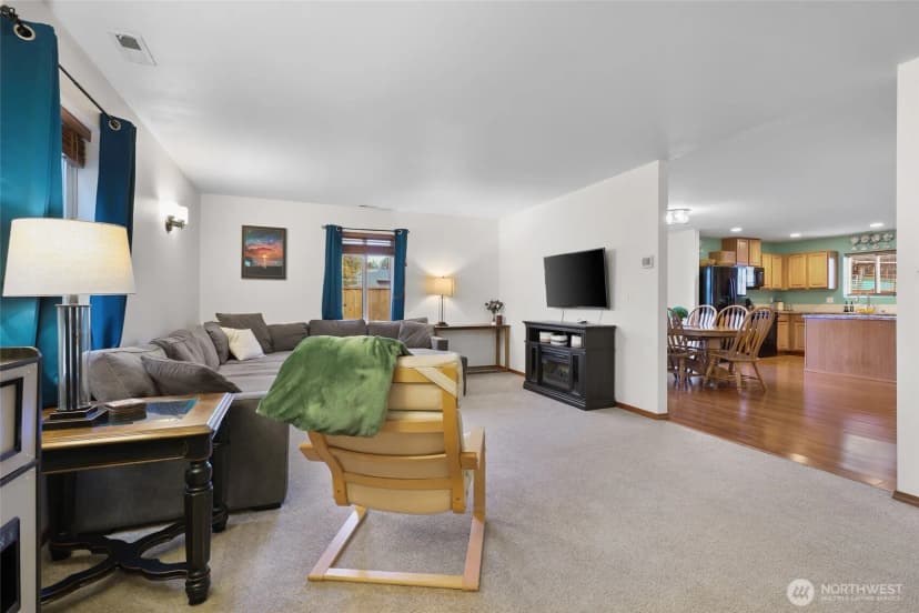 Property photo for 5771 Arcarro Court Se, Lacey photo 9