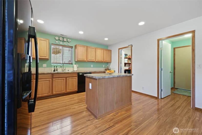 Property photo for 5771 Arcarro Court Se, Lacey photo 15