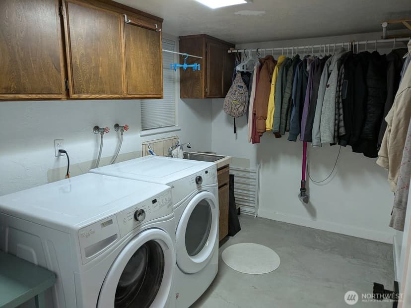 Property photo for 72 Sea View Drive, Port Angeles photo 28