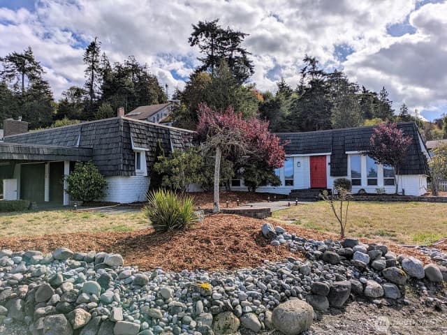 Property photo for 72 Sea View Drive, Port Angeles
