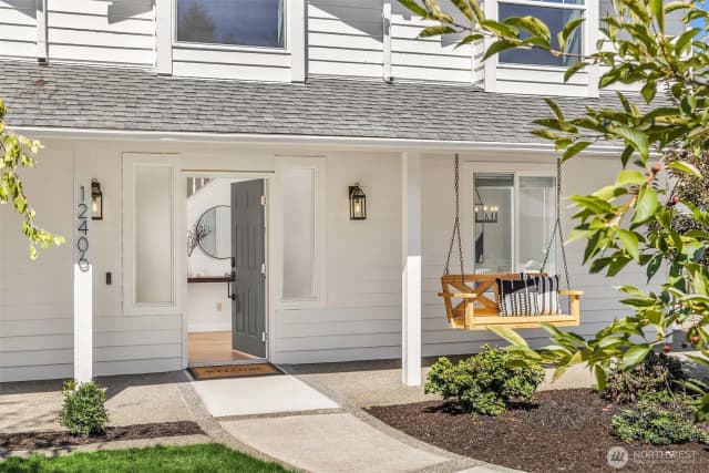 Property photo for 12406 Se 198th Place, Kent photo 5