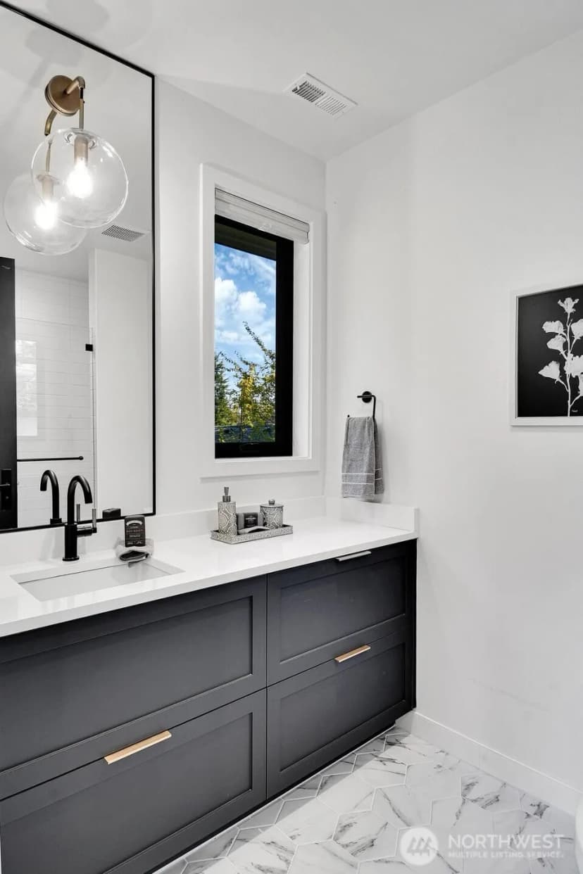 Property photo for 5632 Ne 55th Street, Seattle photo 27