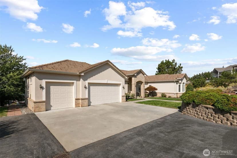 Property photo for 2330 Enchantment View, East Wenatchee photo 37