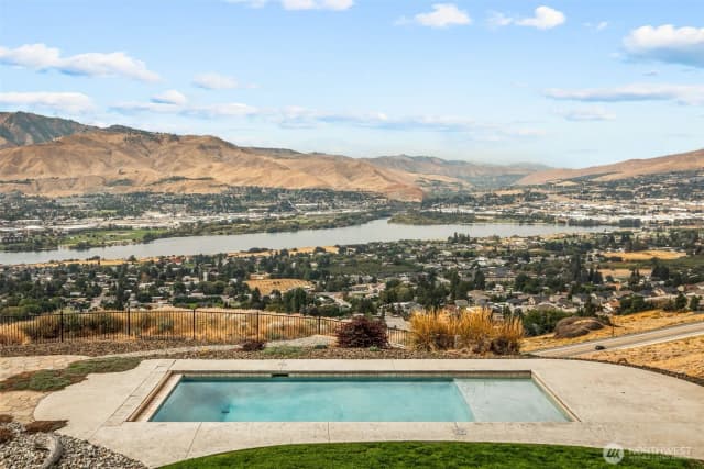 Property photo for 2330 Enchantment View, East Wenatchee photo 2